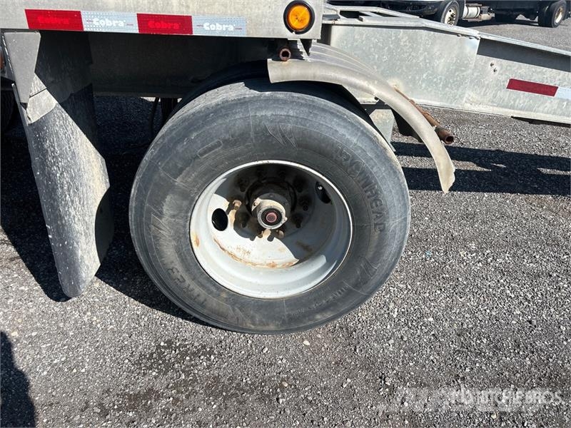 Cobra 17 ft Tri/A Pup Dump Trailer Bañera