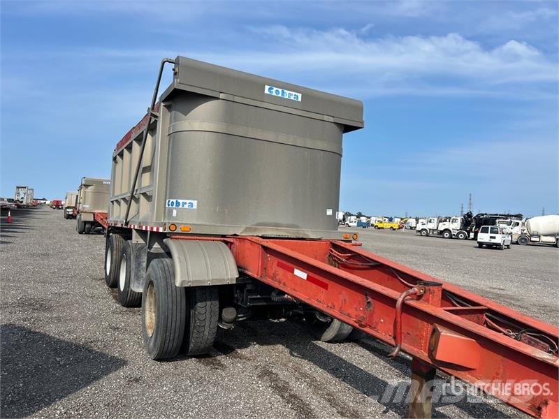 Cobra 17 ft Tri/A Pup Dump Trailer Bañera
