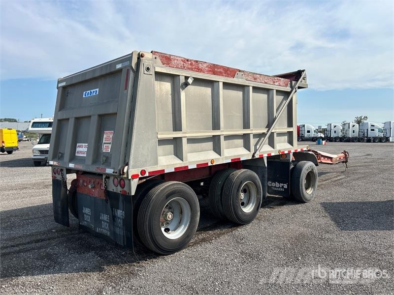 Cobra 17 ft Tri/A Pup Dump Trailer Bañera