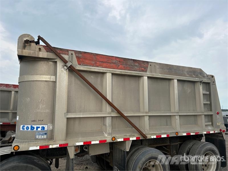 Cobra 17 ft Tri/A Pup Dump Trailer Bañera
