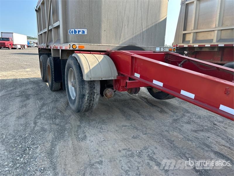 Cobra 17 ft Tri/A Pup Dump Trailer Bañera