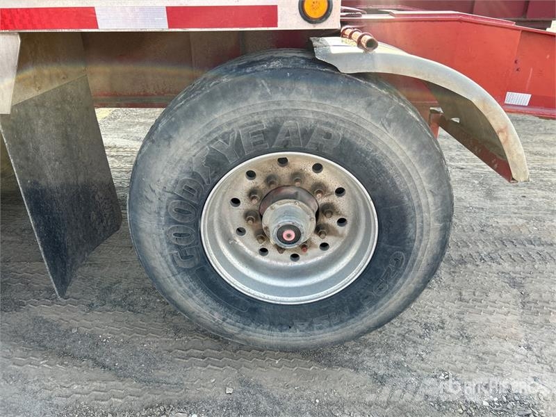 Cobra 17 ft Tri/A Pup Dump Trailer Bañera