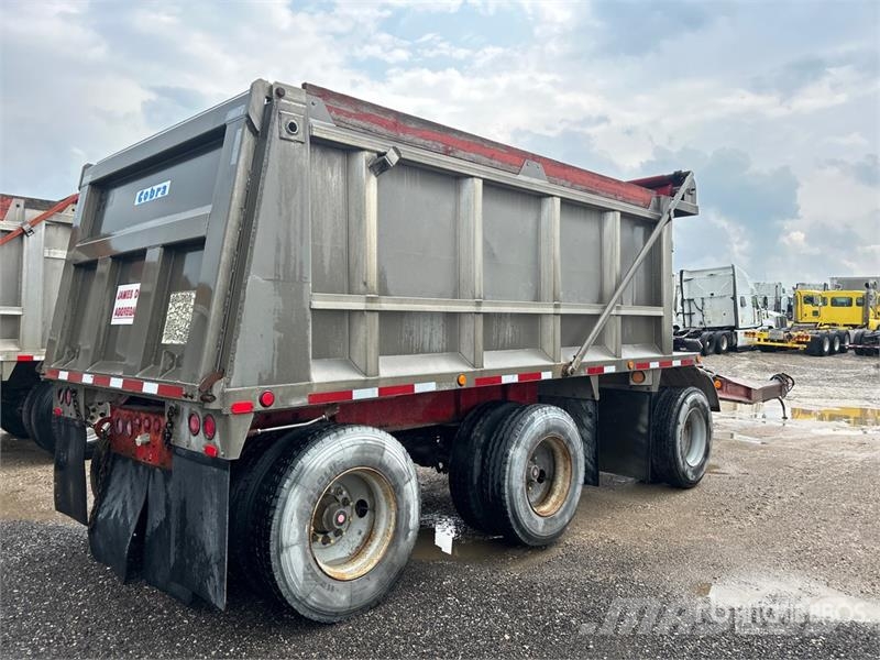 Cobra 17 ft Tri/A Pup Dump Trailer Bañera