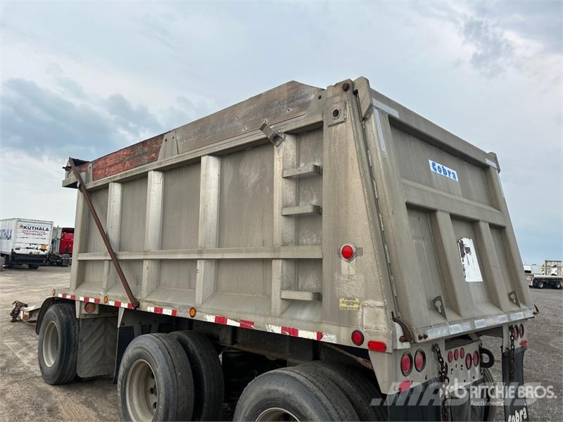 Cobra 17 ft Tri/A Pup Dump Trailer Bañera