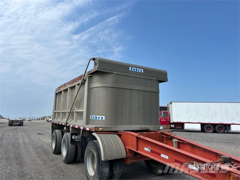 Cobra 17 ft Tri/A Pup Dump Trailer Bañera