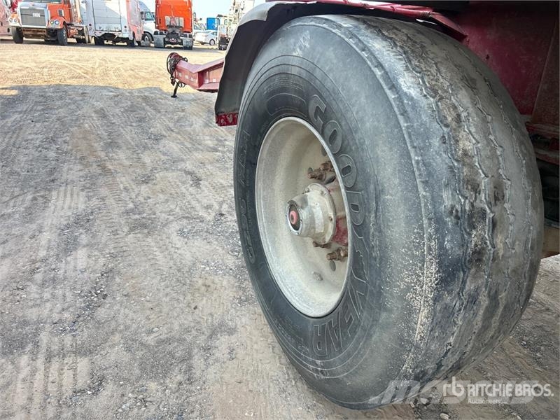 Cobra 17 ft Tri/A Pup Dump Trailer Bañera