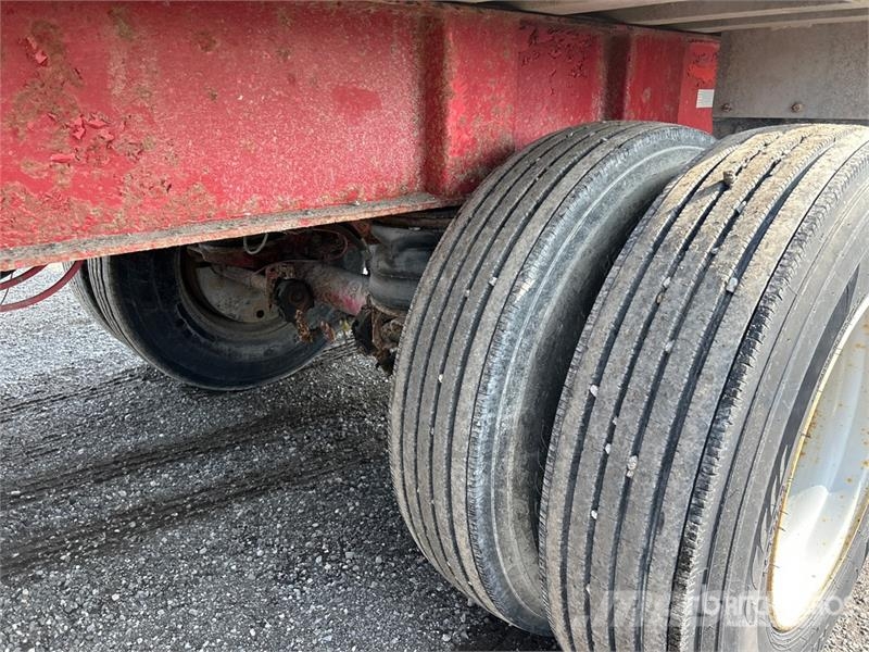 Cobra 17 ft Tri/A Pup Dump Trailer Bañera