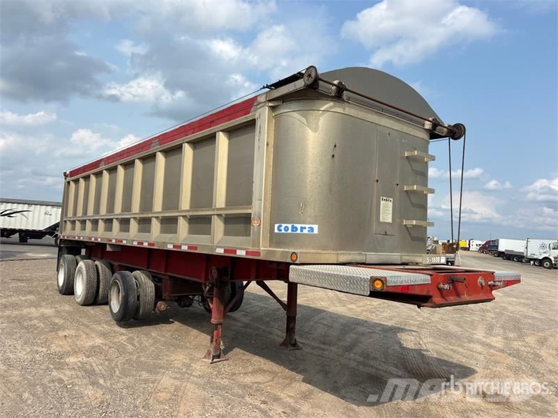 Cobra 33 ft Tri/A End Dump Trailer Bañera