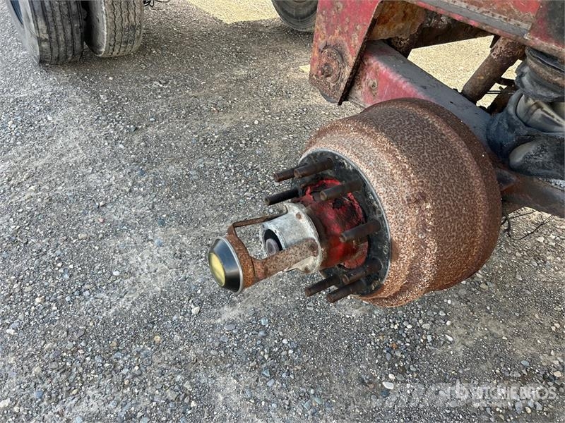 Cobra 33 ft Tri/A End Dump Trailer Bañera