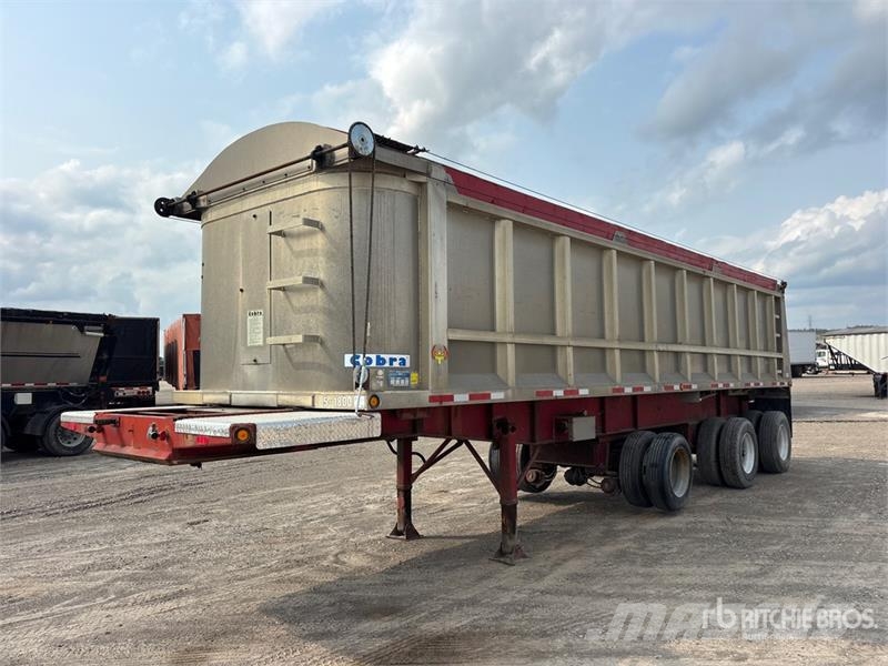 Cobra 33 ft Tri/A End Dump Trailer Bañera