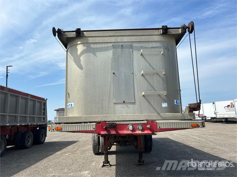 Cobra 33 ft Tri/A End Dump Trailer Bañera