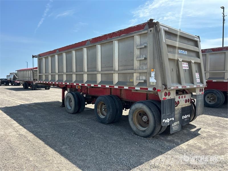 Cobra 33 ft Tri/A End Dump Trailer Bañera