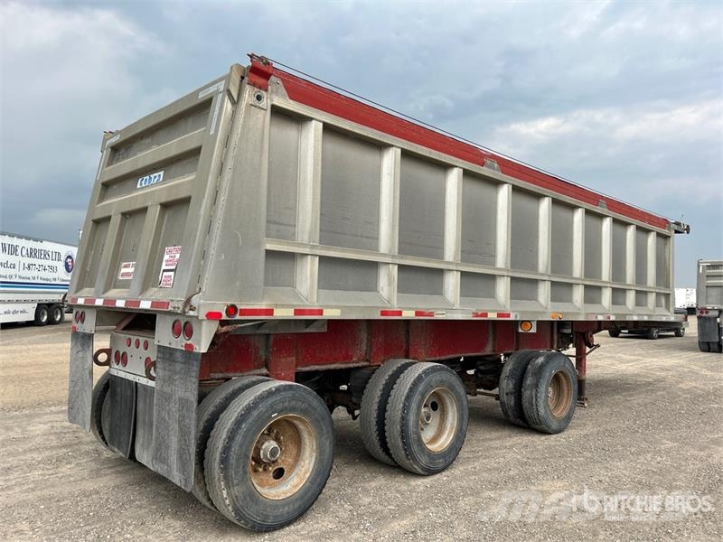 Cobra 33 ft Tri/A End Dump Trailer Bañera