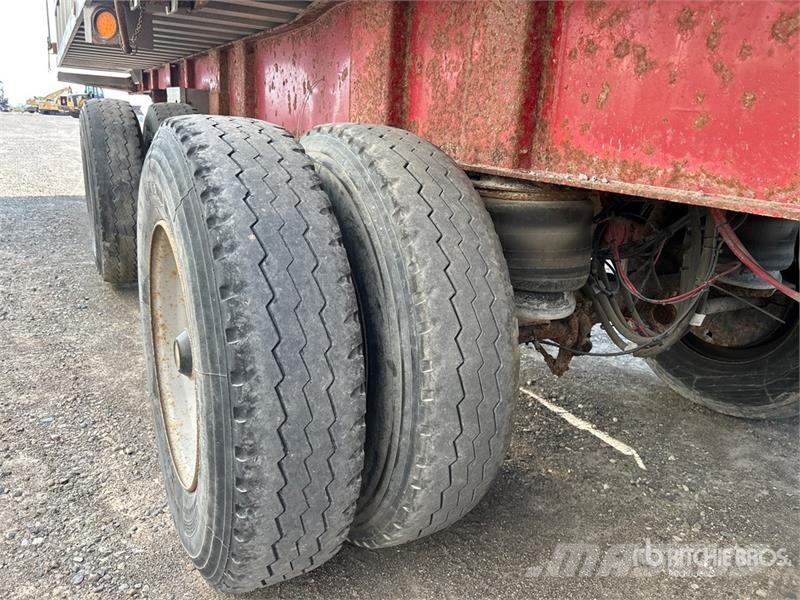 Cobra 34 ft Tri/A End Dump Trailer Bañera