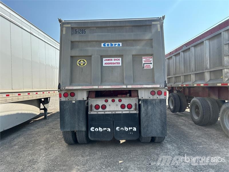 Cobra 34 ft Tri/A End Dump Trailer Bañera