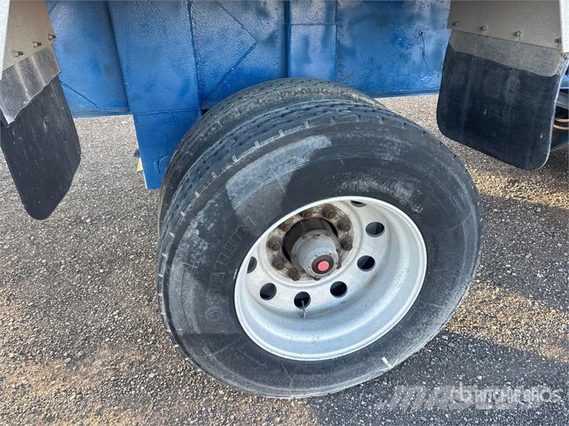 Cobra 44 ft Quad/A End Dump Trailer Kipper