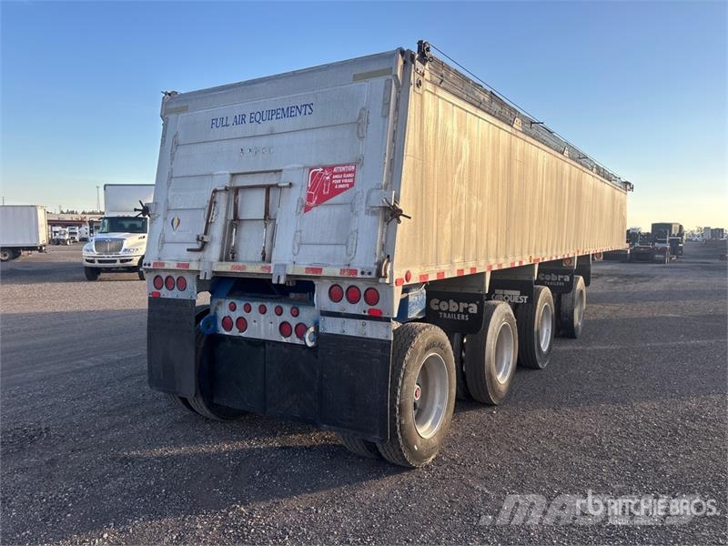 Cobra 44 ft Quad/A End Dump Trailer Kipper