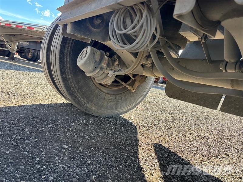 Cobra Tri/A Pup Dump Trailer مقطورات قلابة