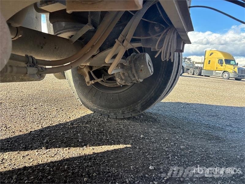Cobra Tri/A Pup Dump Trailer مقطورات قلابة