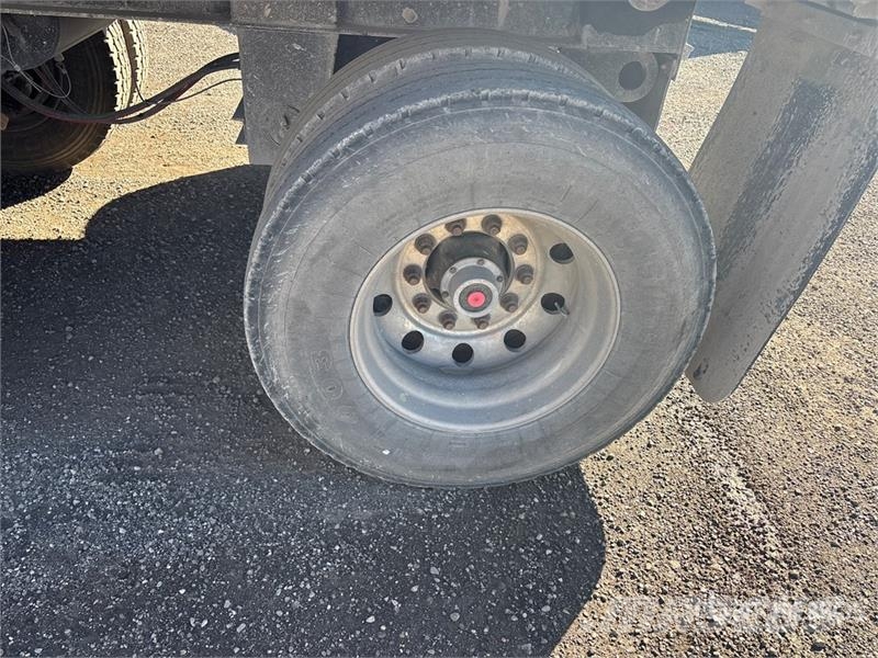 Cobra Tri/A Pup Dump Trailer مقطورات قلابة