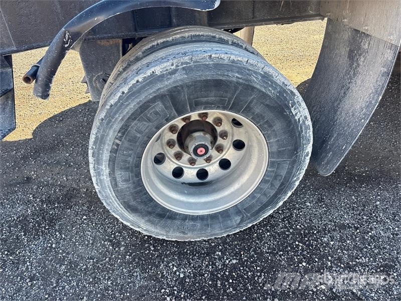 Cobra Tri/A Pup Dump Trailer مقطورات قلابة
