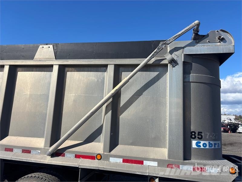 Cobra Tri/A Pup Dump Trailer مقطورات قلابة