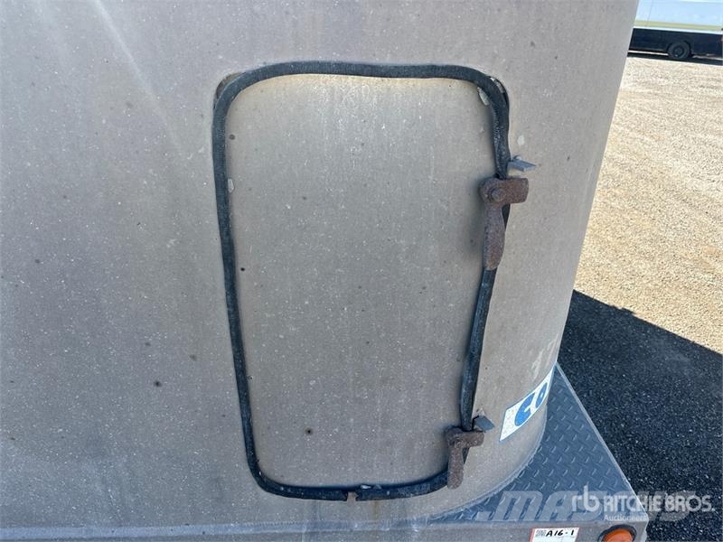 Cobra Tri/A Pup Dump Trailer مقطورات قلابة
