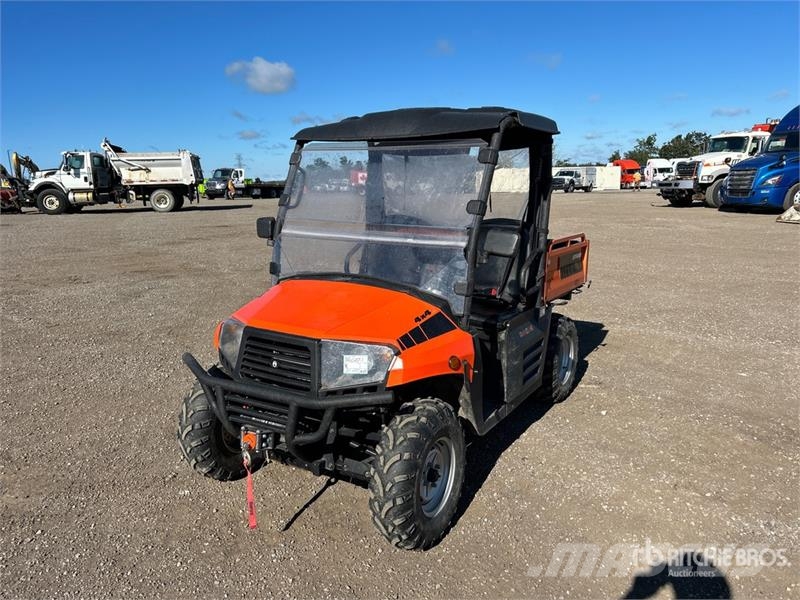 Coleman UT400 4x4 Utility Vehicle Taajamakoneet