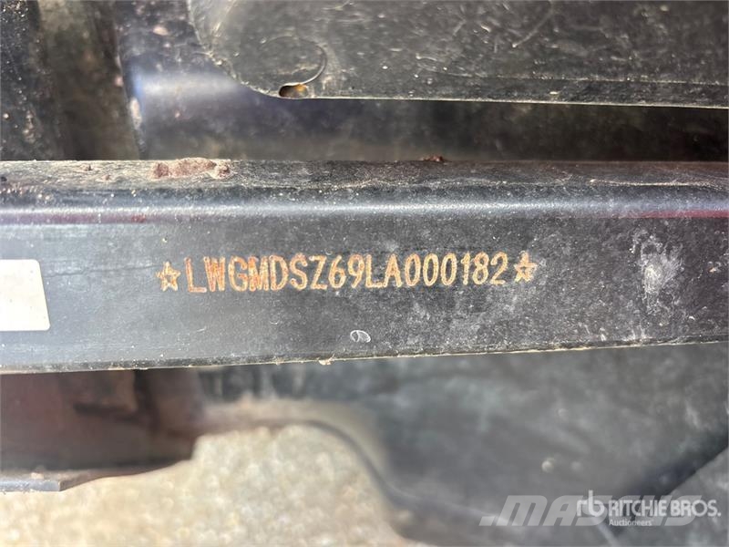 Coleman UT400 4x4 Utility Vehicle Taajamakoneet