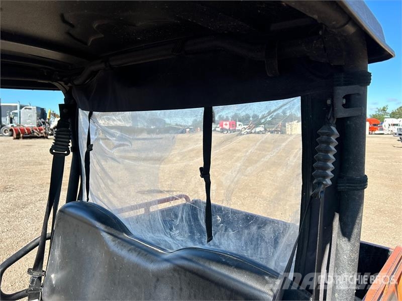 Coleman UT400 4x4 Utility Vehicle Taajamakoneet