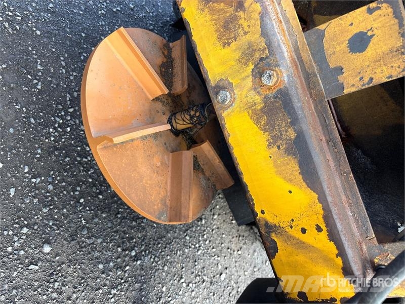 Colpron 2250 T/A Salt Spreader Trosilci peska in soli