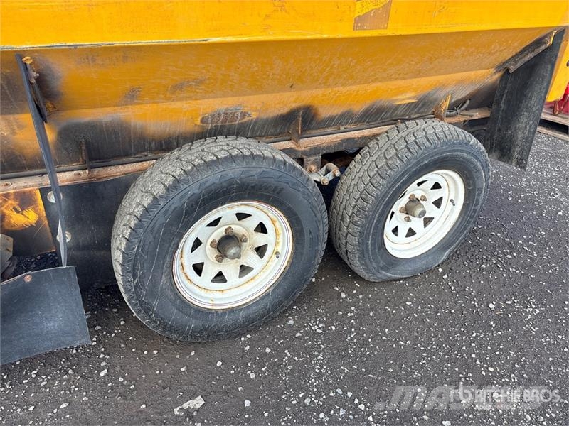 Colpron 2250 T/A Salt Spreader Hiekan- ja suolanlevittimet