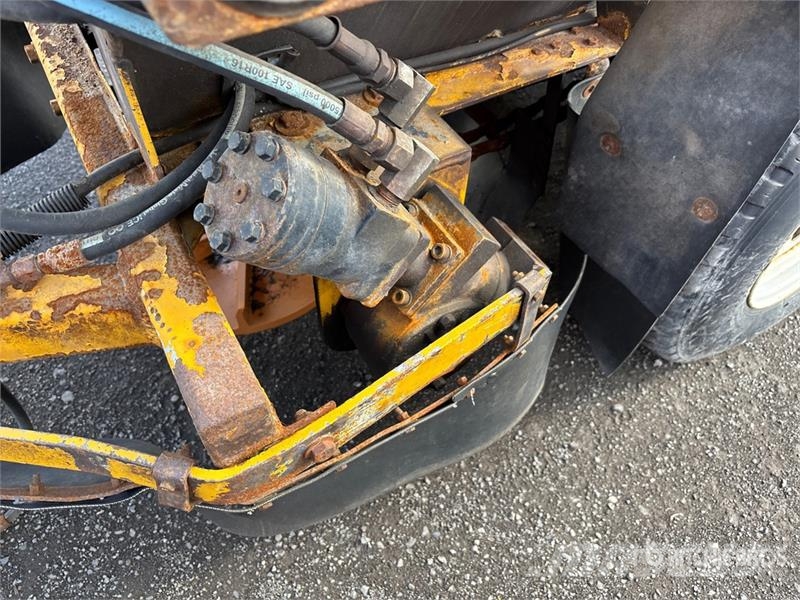 Colpron 2250 T/A Salt Spreader - Fits Tractor Hiekan- ja suolanlevittimet