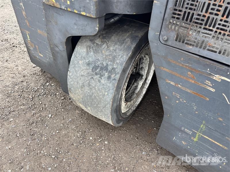 Combilift C6000CB 6000 lb Forklift Montacargas - otros