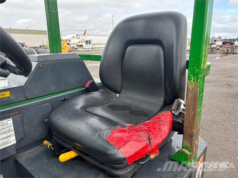 Combilift C6000CB 6000 lb Forklift Montacargas - otros