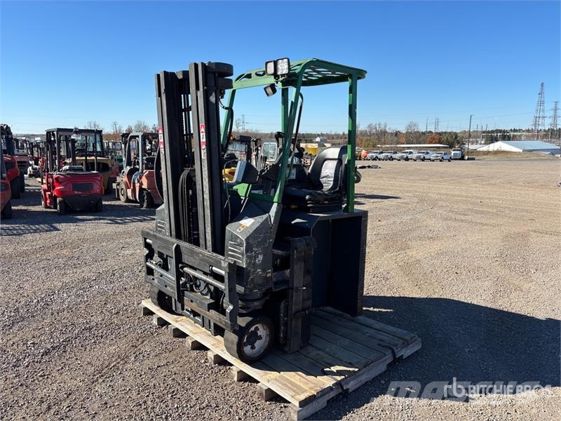 Combilift CBE6000 5000 lb Cushion Tire Forklift (Inoperable) شاحنات ذات رافعات شوكية - أخرى