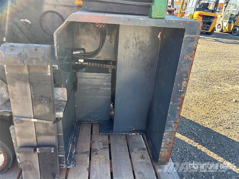 Combilift CBE6000 5000 lb Cushion Tire Forklift (Inoperable) شاحنات ذات رافعات شوكية - أخرى