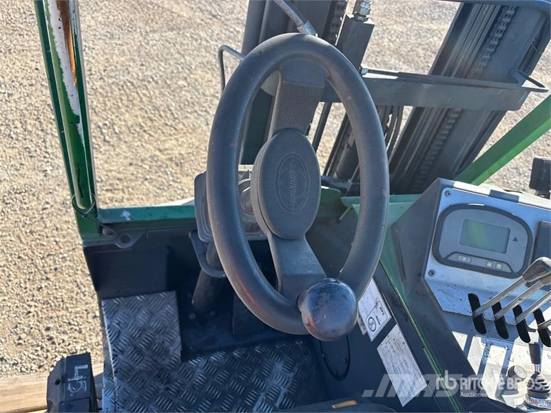 Combilift CBE6000 5000 lb Cushion Tire Forklift (Inoperable) شاحنات ذات رافعات شوكية - أخرى