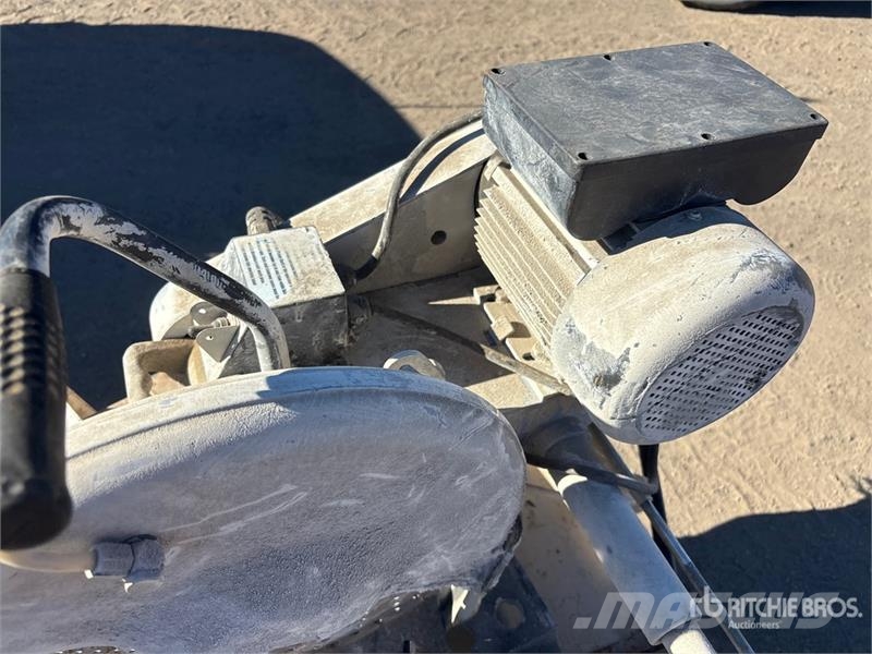 Concrete Table Saw Otros componentes