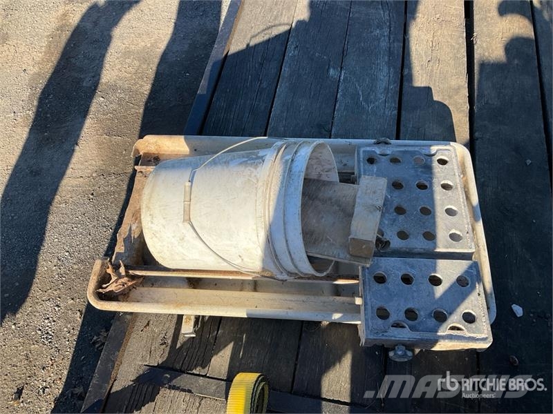  Concrete Table Saw Otros componentes