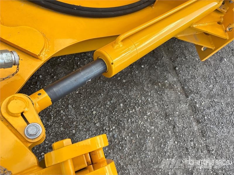 Conique 635 12 ft 1 Way Snow Plow Снегочистачки