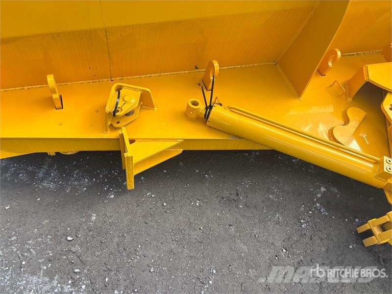 Conique 635 12 ft 1 Way Snow Plow Снегочистачки