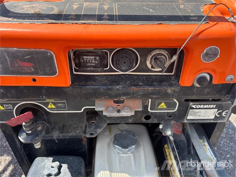 Cormidi C13.85 Mini Crawler Dumper عربات نقل قلابة للمواقع