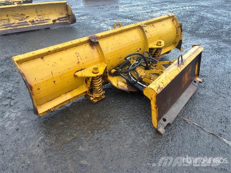 Coté 8 ft Snow Plow Снігоочищувальні ножі та плуги