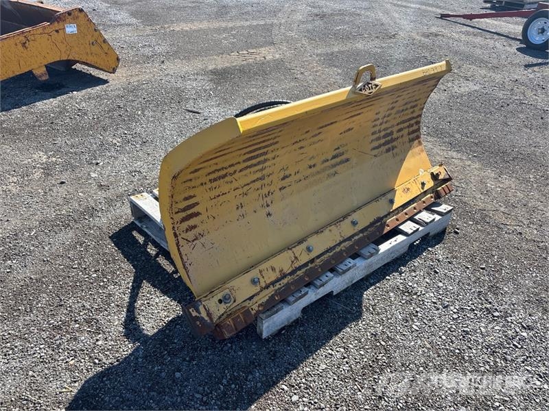 Cote KL6000 5 ft Hydraulic Snow Plow - Fits SideWalk pl Hojas y cuñas quitanieves
