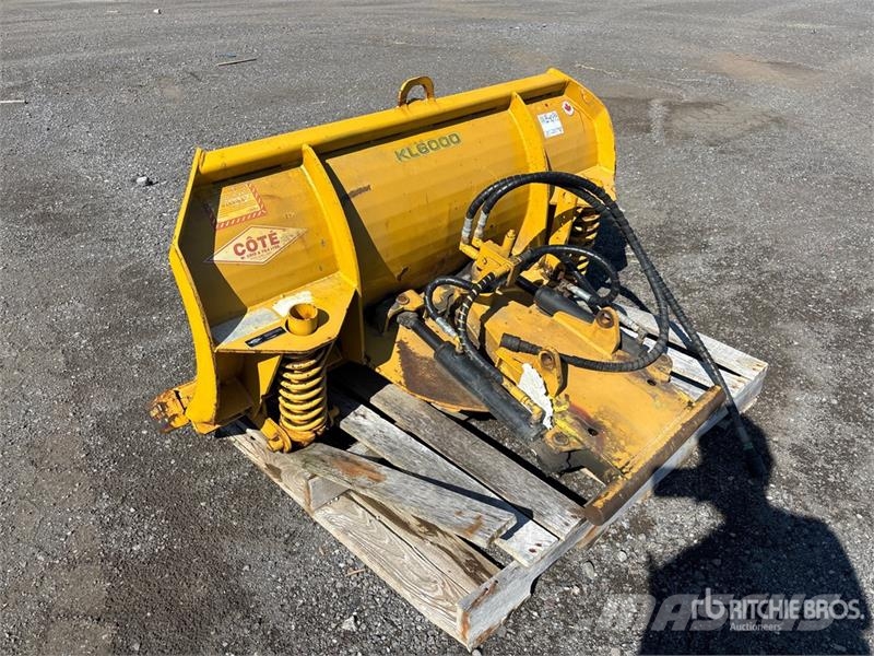 Cote KL6000 5 ft Hydraulic Snow Plow - Fits SideWalk pl Hojas y cuñas quitanieves