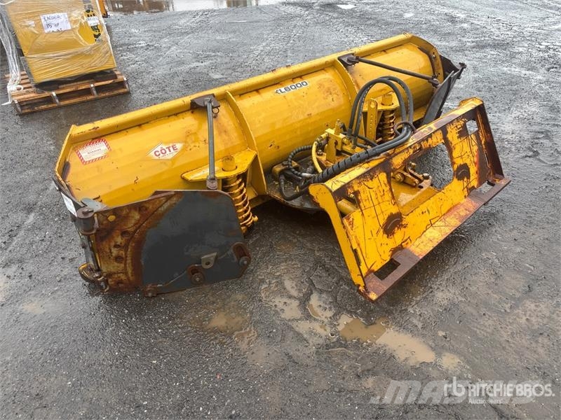  Coté KL6000 8 ft Snow Plow Lumiaurat