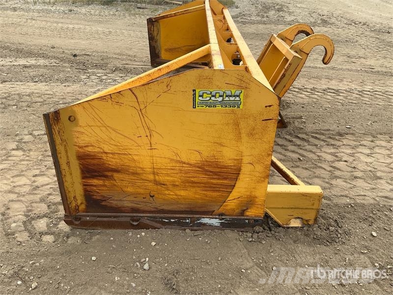 CQM 1200L 12 ft Snow Pusher Chasse neige