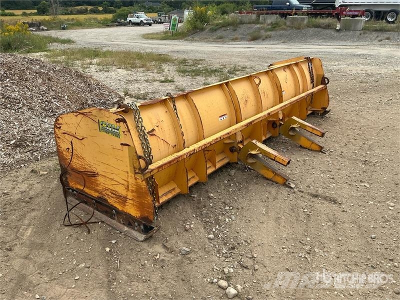 CQM 14 ft Snow Plow Chasse neige