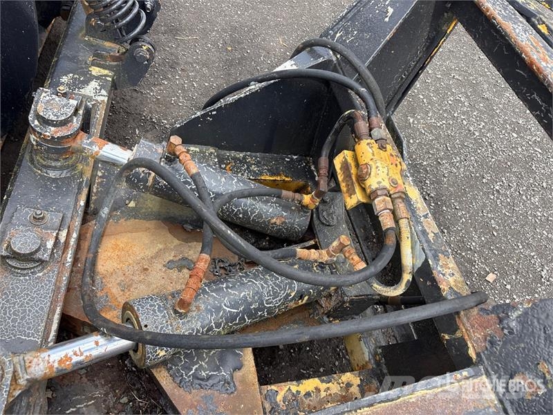 Craig 11 ft Hydraulic Reversing Snow Pusher - Fits Wheel حراثات ونصول الجليد